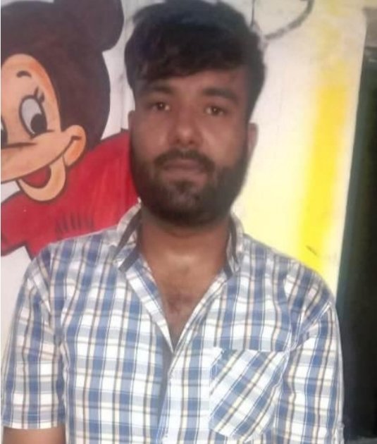 चाय नाश्ता ठेला व्यवसायी से लूट के आरोपी को मोहन नगर पुलिस ने किया गिरफ्तार, घटना में प्रयुक्त हथियार एवं लूट की रकम जप्त