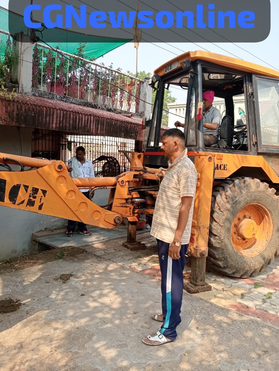 Bhilai News 🛑 नालियों पर किए गए अवैध कब्जाधारियों पर निगम की ताबड़तोड़ कार्रवाई शुरू 🛑 युद्ध स्तर पर शुरू हुआ सफाई अभियान