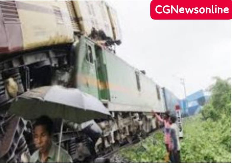 दार्जिलिंग एक्सप्रेस हादसा 🛑 मालगाड़ी ने पीछे से घुसी, अब तक 15 की मौत दार्जिलिंग एक्सप्रेस हादसा 🛑 मालगाड़ी ने पीछे से घुसी, अब तक 15 की मौत