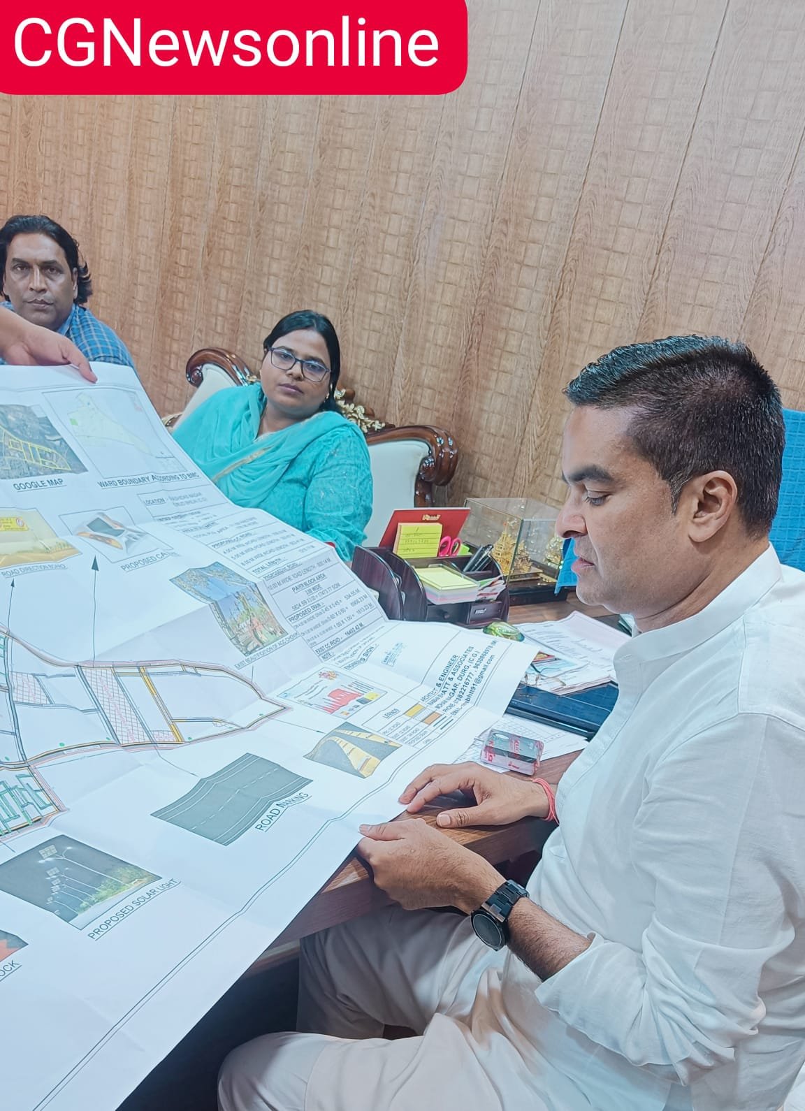 वैशाली नगर विधानसभा में पीएम आवास योजना सहित अनेक विकास कार्यों पर विधायक रिकेश सेन ने ली अधिकारियों की बैठक, दिए आवश्यक निर्देश