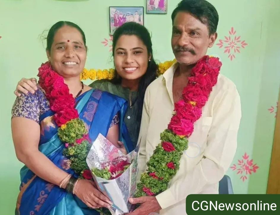 Success Story : पिता ने ठेले में सब्जी बेची 🟠 मां ने पढ़ाई के लिए जेवर गिरवी रख बिटिया को बनाया अफसर