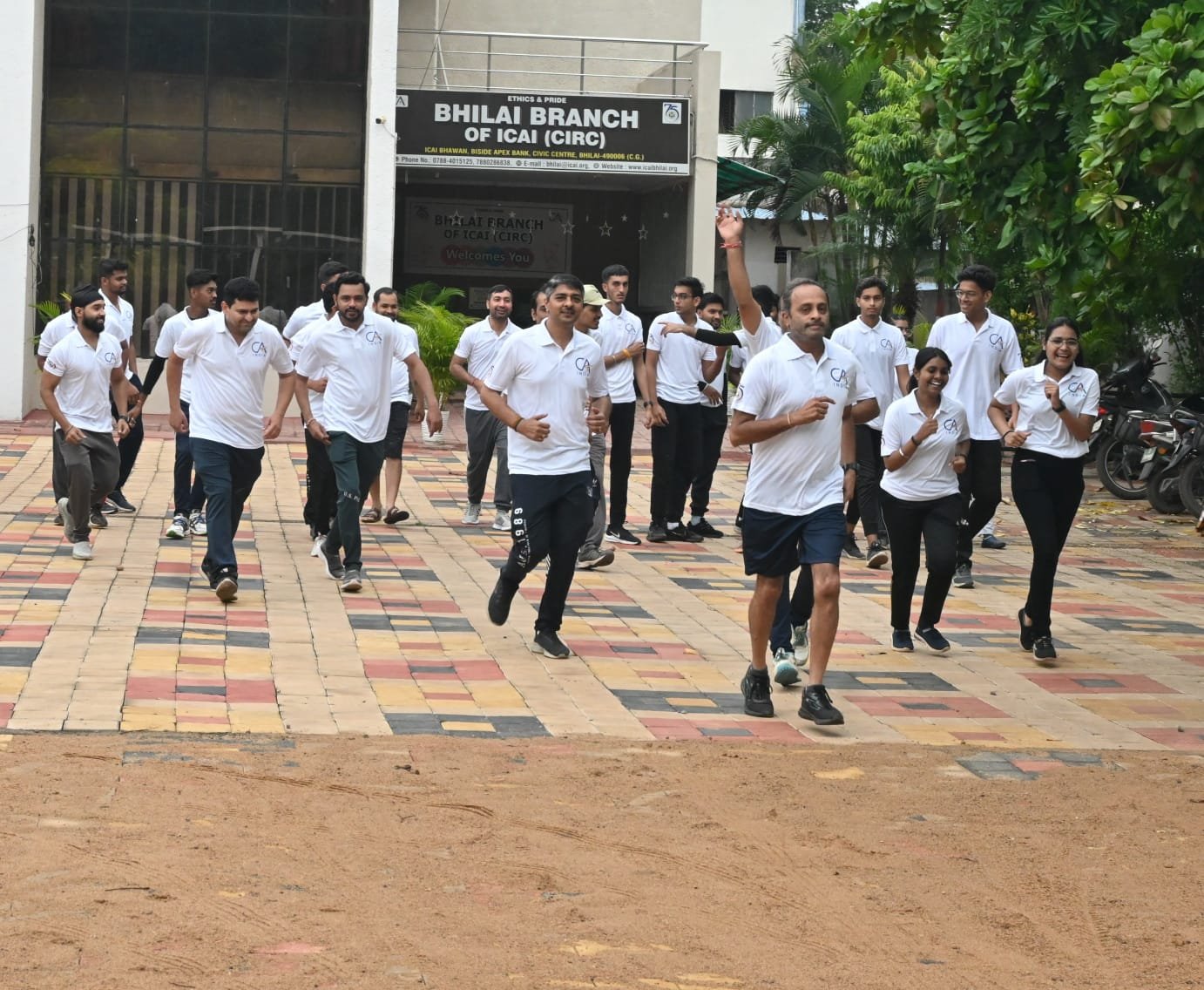 विकसित भारत मुहिम से जुड़ा सीए भिलाई ब्रांच, 5 किमी की दौड़ में सैकड़ों सदस्यों ने लिया हिस्सा