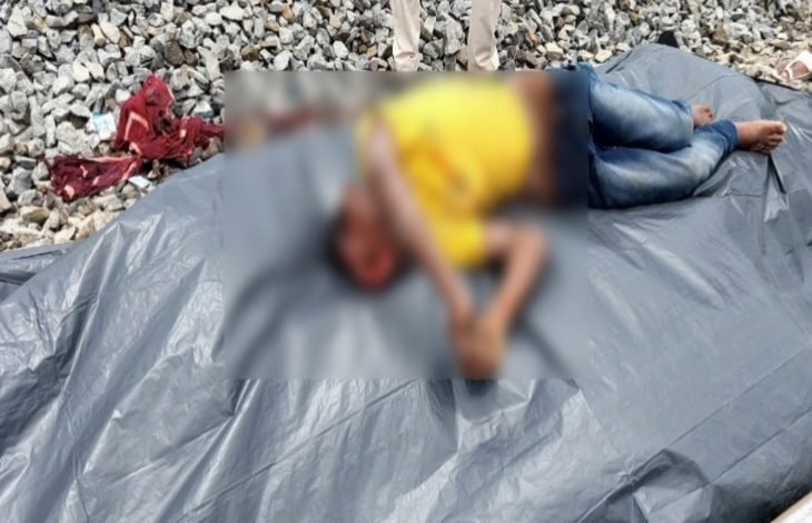 CG ख़बर :-ट्रेन से गिरा यात्री युवक की मौत, कंधे में लटका मिला बैग, मृतक की नही हुई शिनाख्त CG ख़बर :-ट्रेन से गिरा यात्री युवक की मौत, कंधे में लटका मिला बैग, मृतक की नही हुई शिनाख्त