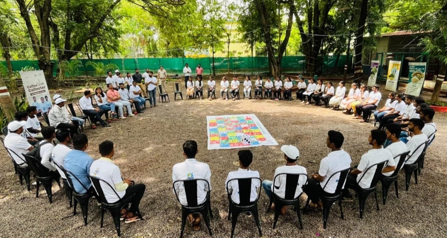 “कॉफ़ी विथ कलेक्टर” युवोदय के वर्ष पूर्ण करने के उपलक्ष्य में आयोजित हुआ कार्यक्रम, युवाओं को समाज सेवा के माध्यम से खुद को बेहतर बनाने का अवसर प्रदान किया युवोदय कार्यक्रम ने – कलेक्टर
