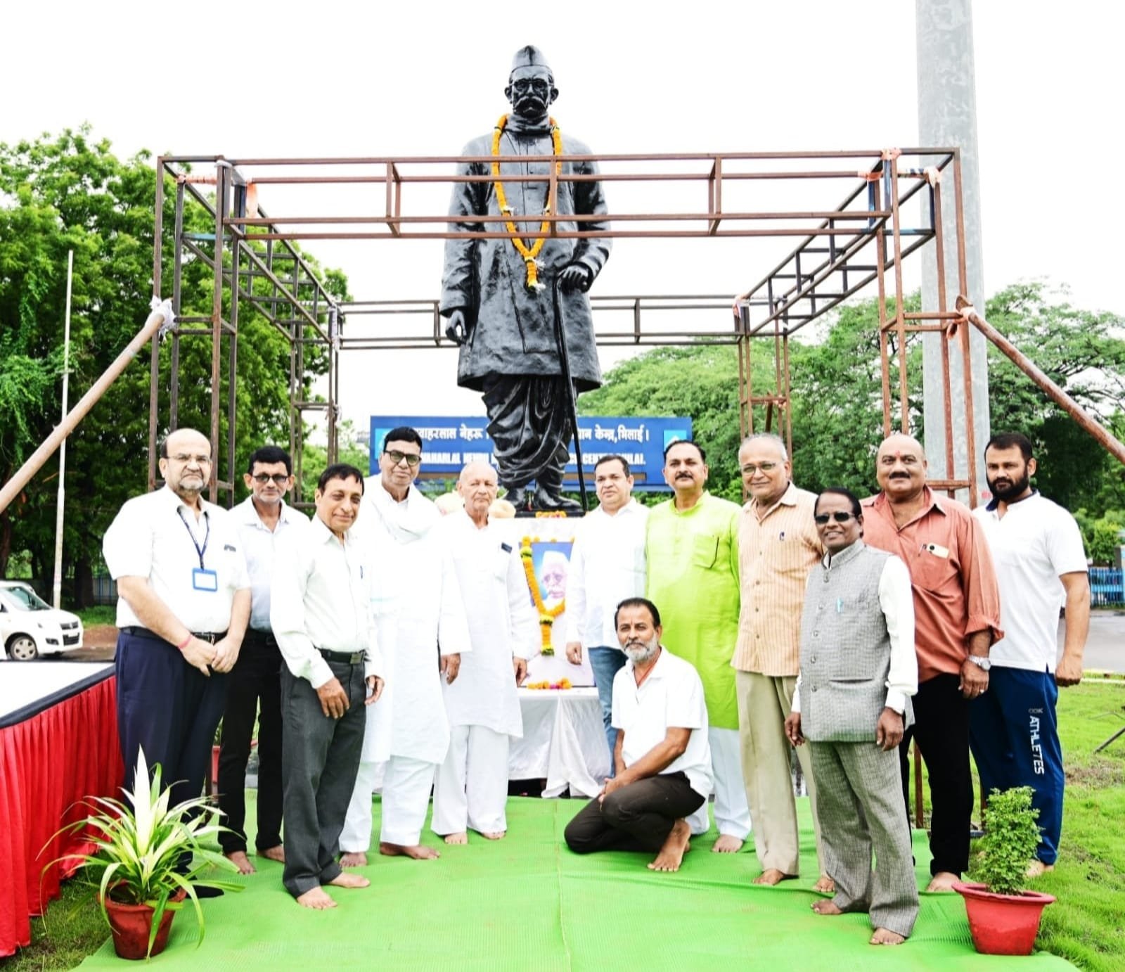 जयंती पर भिलाई बिरादरी द्वारा पं. रविशंकर शुक्ल का किया स्मरण