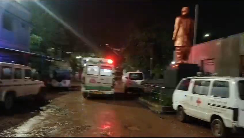Bhilai Accident News 🛑 भिलाई में ट्रक की चपेट से एक मौत, दो खडे़ ट्रेलर से जा टकराए, गंभीर हालत में पहुंचाए गए हास्पिटल