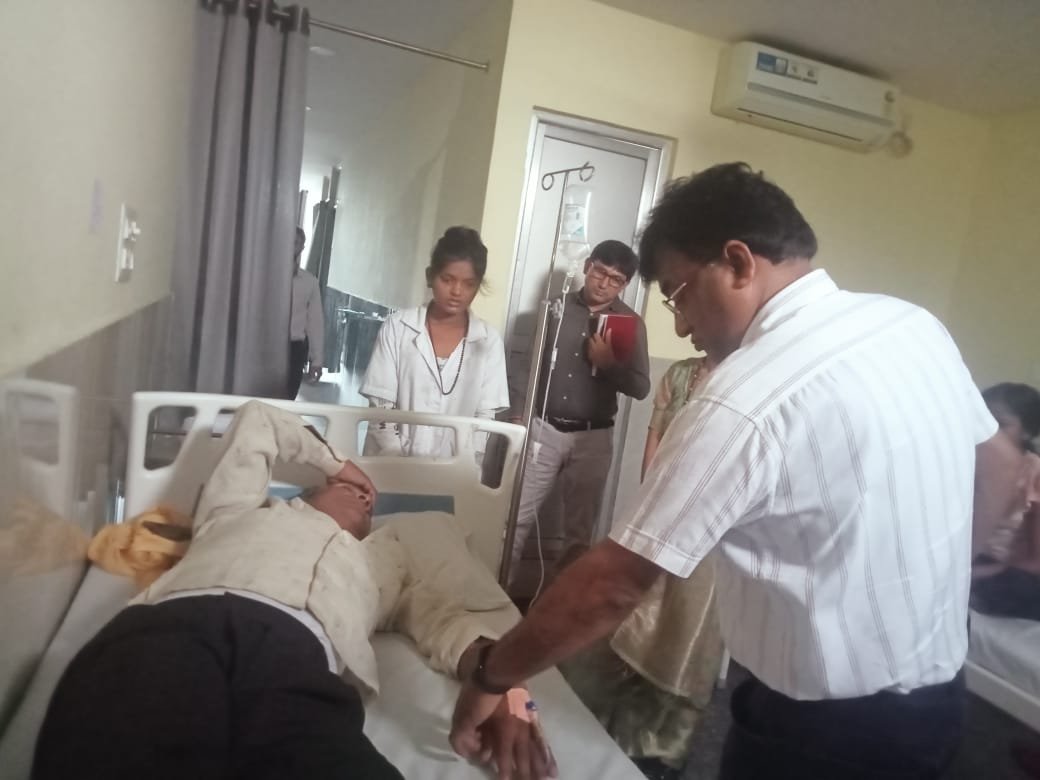Bhilai Breaking : ओम क्लीनिक, भाटिया डेंटल हॉस्पिटल एवं पैथोलॉजी लैब बिना लाइसेंस अवैध रूप से हो रहा था संचालित, 🔴 नोडल टीम ने तत्काल बंद करने दिए निर्देश