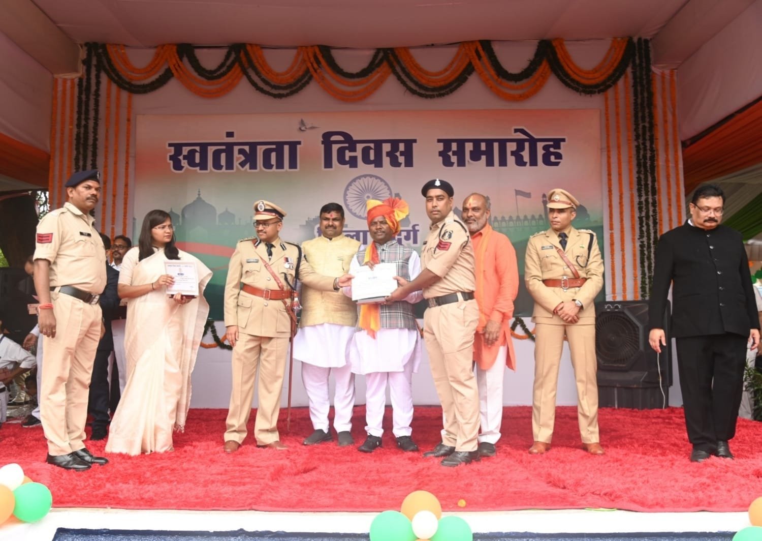 स्वतंत्रता दिवस के अवसर पर 113 अधिकारी/कर्मचारी सम्मानित, वन मंत्री केदार कश्यप ने उत्कृष्ट कार्य करने वाले अधिकारी-कर्मचारी को किया सम्मानित