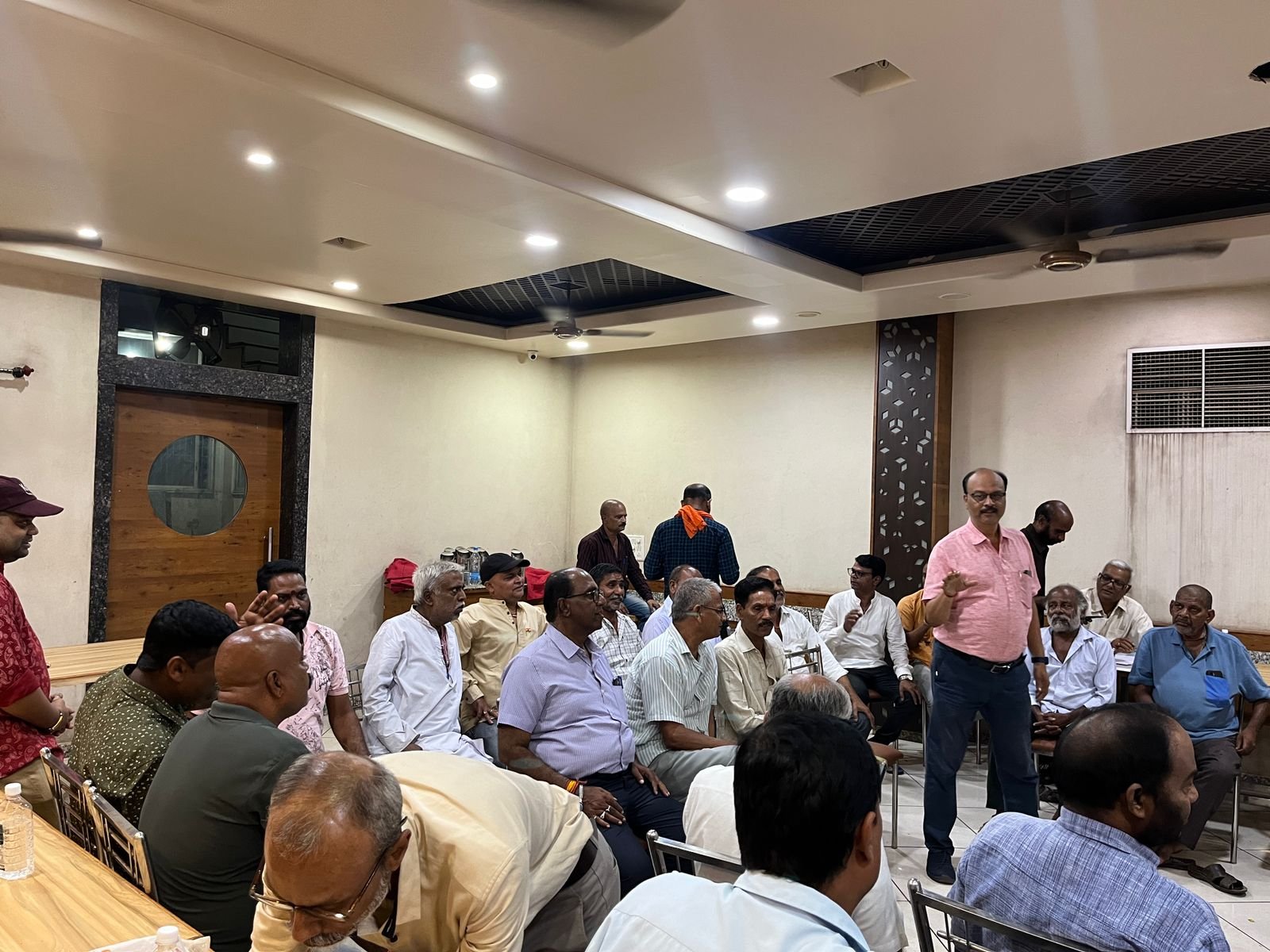 कान्यकुब्ज वैश्य हलवाई,भुंजवा भुर्जी समाज ने तीज मिलन समारोह मनाने का निर्णय