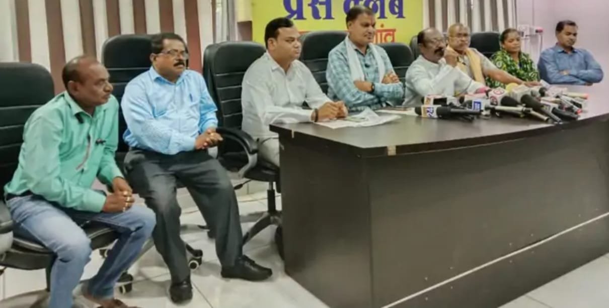 जन्माष्टमी पर सजेगा दरबार, निकलेगी पालकी, 21 झांकियां के साथ कृष्ण लीला का होगा प्रदर्शन, दो दिवसीय आयोजन के पहले दिन मोटर साइकिल रैली