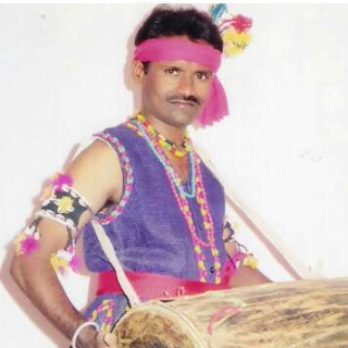केंद्रीय मंत्री सहित देश भर के अतिथियों के समक्ष दुर्लभ लोक वाद्यों से जानवरों की आवाज निकाल कर दिखाएंगे रिखी, आज रात 8:30 बजे देंगे प्रस्तुति
