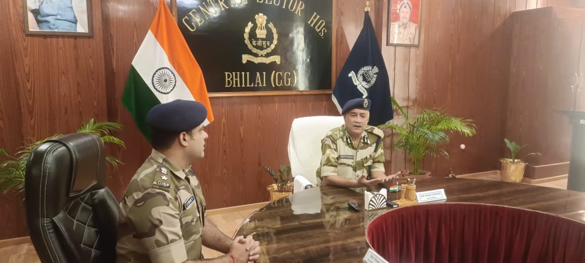 नक्सलियों के नापाक मंसूबों पर सीआईएसएफ ने फेरा पानी, किरंदुल में आईईडी ढूंढ निकाला फोर्स ने, स्थानीय पुलिस के बामनिरोधक दस्ता की मदद से किया निष्क्रिय नक्सलियों के नापाक मंसूबों पर सीआईएसएफ ने फेरा पानी, किरंदुल में आईईडी ढूंढ निकाला फोर्स ने, स्थानीय पुलिस के बामनिरोधक दस्ता की मदद से किया निष्क्रिय