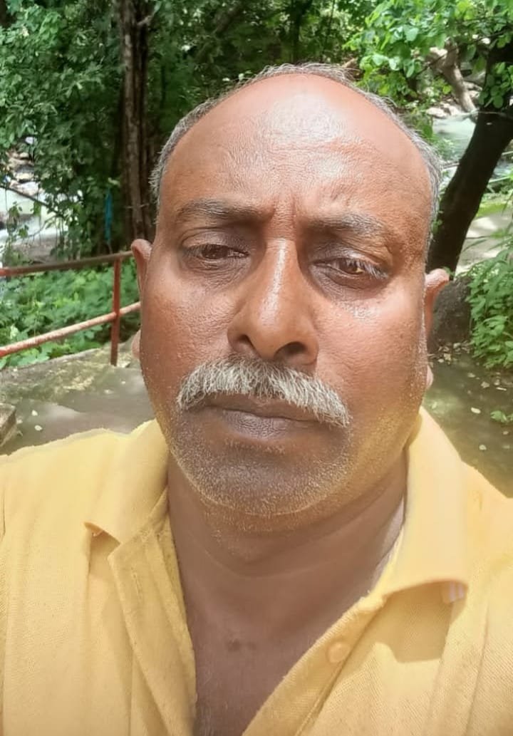 गणेश पंडाल में बज रहे साउंड सिस्टम से परेशान बुजुर्ग ने लगा ली फांसी, सुसाइडल नोट में लिखा जिम्मेदार का नाम, कल रात 2:00 बजे तक होता रहा विवाद, पुरानी भिलाई पुलिस ने शुरू की जांच गणेश पंडाल में बज रहे साउंड सिस्टम से परेशान बुजुर्ग ने लगा ली फांसी, सुसाइडल नोट में लिखा जिम्मेदार का नाम, कल रात 2:00 बजे तक होता रहा विवाद, पुरानी भिलाई पुलिस ने शुरू की जांच