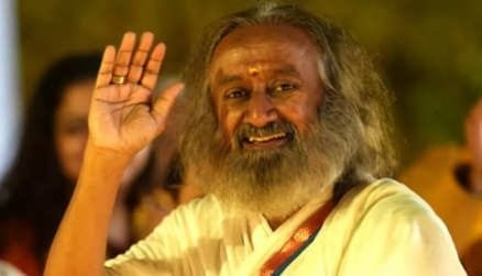 Sri Sri Ravi Shankar Motivational Quotes: कामयाबी के पीछे ज्यादा बैचेन न हो…गांठ बांध लें श्री श्री रवि शंकर की ये 10 बातें