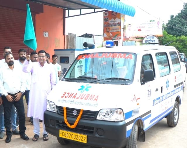 वैशाली नगर विधानसभा में अब मात्र 100 रूपये में एम्बुलेंस सेवा का MLA रिकेश सेन ने हरी झंडी दिखा किया शुभारंभ, कहा – जल्द 3 से 4 एम्बुलेंस से बढ़ाई जाएगी सेवाएं