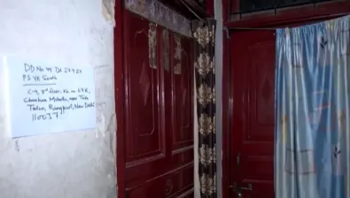 बड़ी खबर : पिता ने चार बेटियों के साथ जहर खाकर की आत्महत्या, राजधानी का मामला, जांच में जुटी पुलिस बड़ी खबर : पिता ने चार बेटियों के साथ जहर खाकर की आत्महत्या, राजधानी का मामला, जांच में जुटी पुलिस