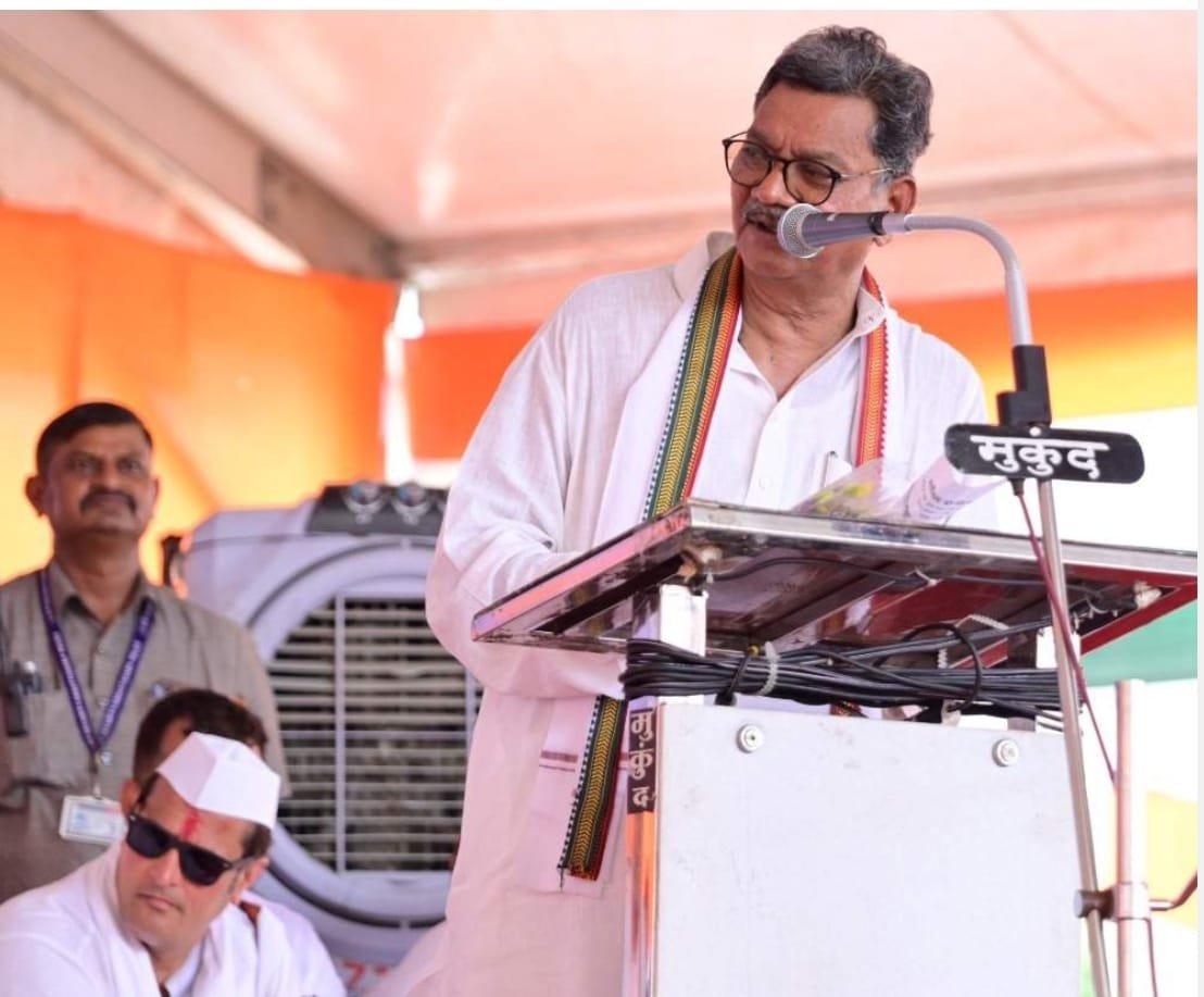 न्याय यात्रा का समापन अवसर, आप लोग दीपक बघेल का हौसला बढ़ाते रहें…महंत की टिप्पणी पर लगे ठहाके