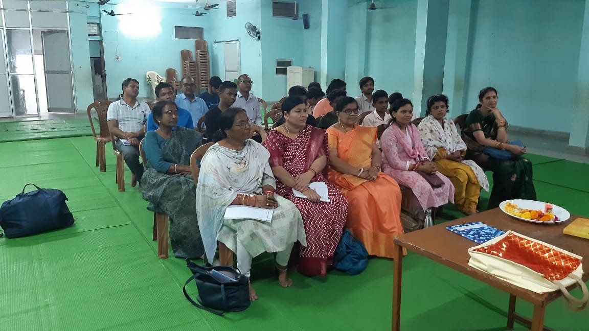 विश्व में भारत की प्रतिष्ठा संस्कृत के कारण: आचार्य महेश चंद्र, संस्कृत बोधन वर्ग उद्घाटन समारोह में बतौर के रूप में शामिल हुए डॉ. शर्मा विश्व में भारत की प्रतिष्ठा संस्कृत के कारण: आचार्य महेश चंद्र, संस्कृत बोधन वर्ग उद्घाटन समारोह में बतौर के रूप में शामिल हुए डॉ. शर्मा