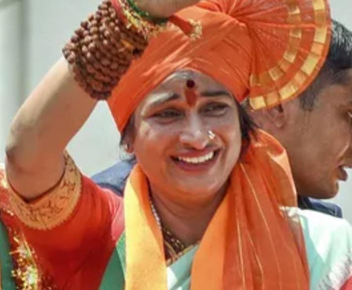 BJP को बड़ा ही करारा झटका : Leader Madhavi Latha Arrested, ओवैसी को टक्कर देने वाली माधवी गिरफ्तार, सिकंदराबाद में जमकर हंगामा, जानिए क्या है पूरा मामला