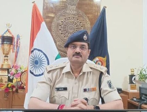 गुंडों ने थाने में मचाया उत्पात, एसपी ने लिया संज्ञान, थाना प्रभारी सहित 6 पुलिसकर्मी लाइन अटैच….!