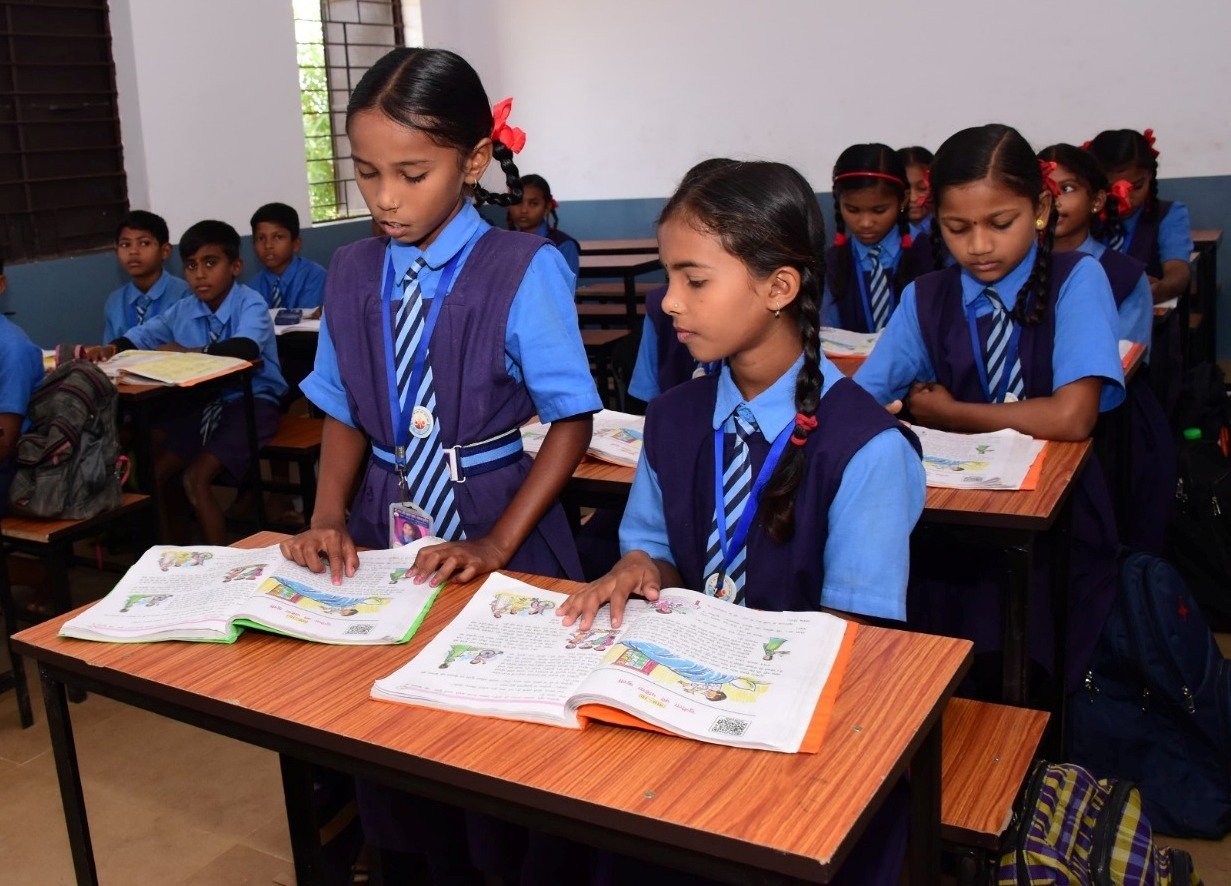 पीएमश्री स्कूल में गढ़ा जा रहा है छत्तीसगढ़ का स्वर्णिम भविष्य, बच्चों की मुस्कान कर रही है स्कूल के खुशनुमा माहौल का बयान, सर्वसुविधायुक्त स्कूल का सपना हो रहा है साकार