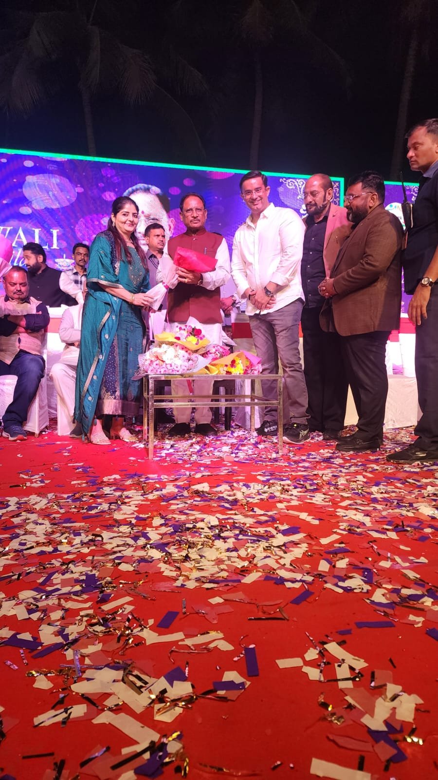 मुख्यमंत्री छत्तीसगढ़ सीमेंट ट्रांसपोर्ट वेलफेयर एसोसिएशन द्वारा आयोजित दीपावली मिलन समारोह में हुए शामिल मुख्यमंत्री छत्तीसगढ़ सीमेंट ट्रांसपोर्ट वेलफेयर एसोसिएशन द्वारा आयोजित दीपावली मिलन समारोह में हुए शामिल