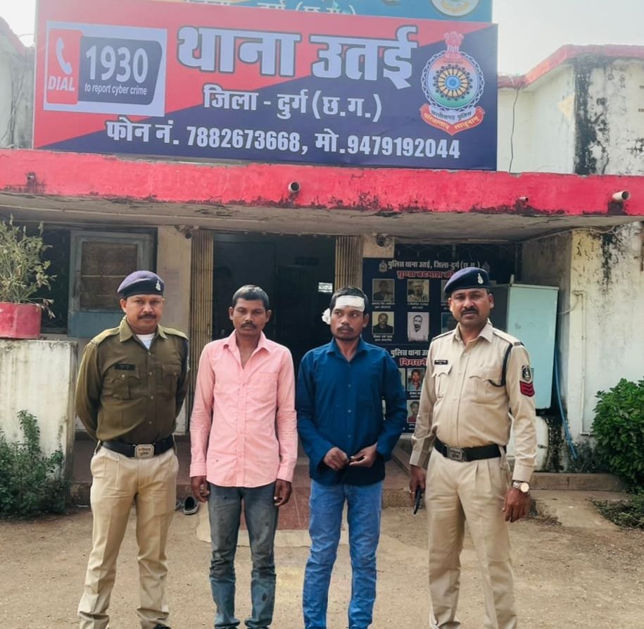 नशेड़ी पुत्रों ने अपाहिज पिता को उतारा मौत के घाट, गला घोटकर की जघन्य हत्या, शराब के लिए माँ को भी पहुंचाई चोट नशेड़ी पुत्रों ने अपाहिज पिता को उतारा मौत के घाट, गला घोटकर की जघन्य हत्या, शराब के लिए माँ को भी पहुंचाई चोट