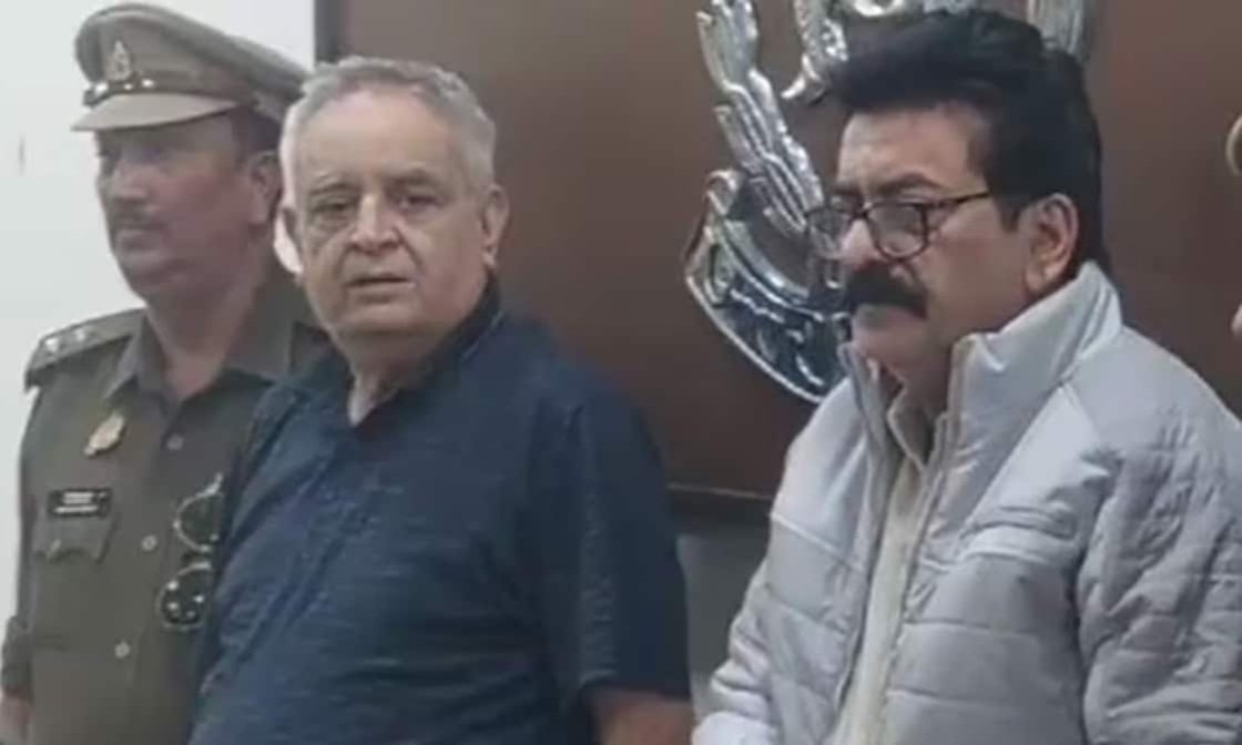 गाजियाबाद का फर्जी IPS जेल की सलाखों के पीछे पहुंचा… दोस्त को छुड़ाने के लिए DCP ऑफिस में दी थी धमकी गाजियाबाद का फर्जी IPS जेल की सलाखों के पीछे पहुंचा… दोस्त को छुड़ाने के लिए DCP ऑफिस में दी थी धमकी
