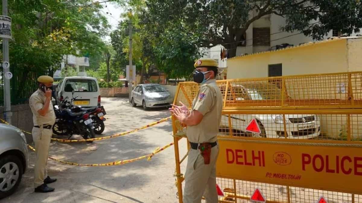 Encounter Breaking : कांस्टेबल की हत्या करने वाला रॉकी एनकाउंटर में ढेर, स्पेशल सेल की बड़ी कार्रवाई Encounter Breaking : कांस्टेबल की हत्या करने वाला रॉकी एनकाउंटर में ढेर, स्पेशल सेल की बड़ी कार्रवाई