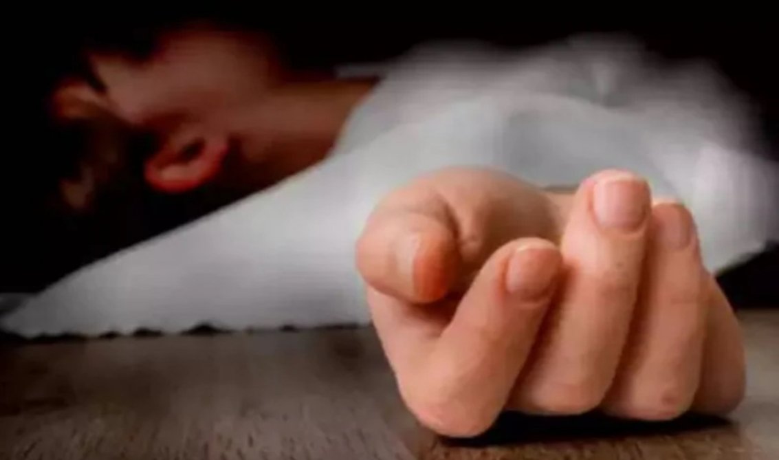 पूर्व आईएएस की बेटी ने टावर की 29वीं मंजिल से छलांग लगाकर की आत्महत्या