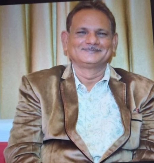 स्कूल विलंब से पहुंचने पर प्रधानाचार्य ने डाँटा छात्र को, स्टूडेंट ने गोली मार की प्रिंसिपल की हत्या, स्कूटर भी लेकर भागा