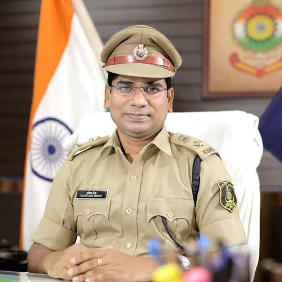 SSP ने पुलिस महकमे में की बड़ी सर्जरी, सब इंस्पेक्टर सहित ढाई सौ से अधिक पुलिस कर्मियों की निकाली Transfer लिस्ट, अपराध पर नकेल कसने व्यापक तबादला, देखिए सूची… SSP ने पुलिस महकमे में की बड़ी सर्जरी, सब इंस्पेक्टर सहित ढाई सौ से अधिक पुलिस कर्मियों की निकाली Transfer लिस्ट, अपराध पर नकेल कसने व्यापक तबादला, देखिए सूची…