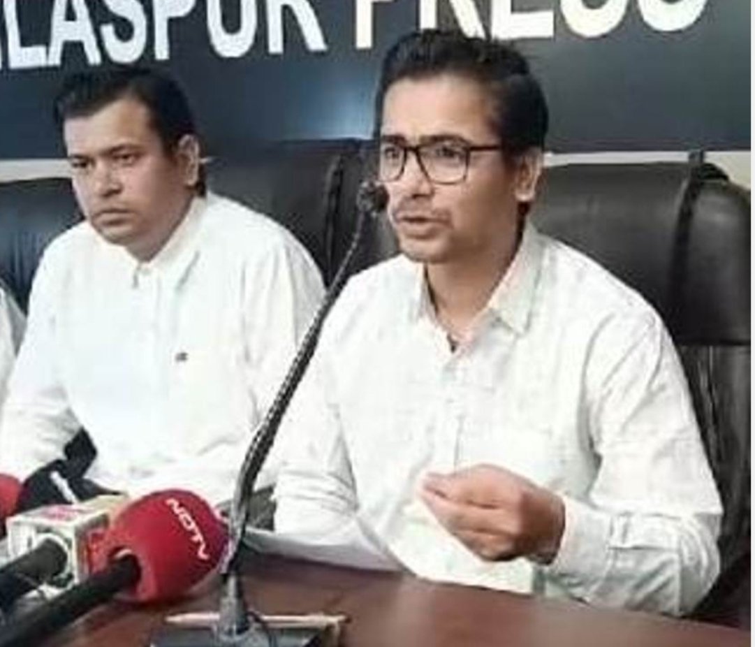 टीआई से पिटे नायब तहसीलदार ने एसपी पर लगाया आरोप
