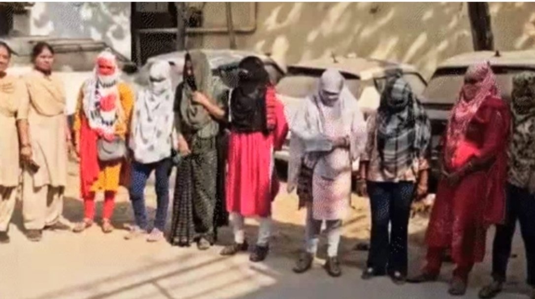स्पा सेंटर की आड़ में देह व्यापार, सिक्किम, पश्चिम बंगाल की 6 महिला सहित 12 गिरफ्तार