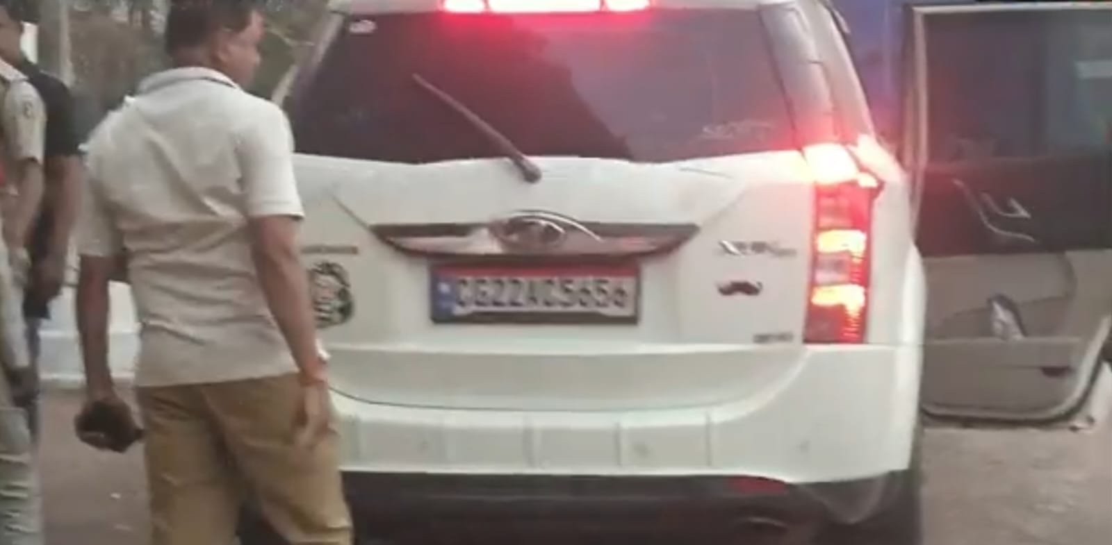 गांजा तस्करी में लिप्त भिलाई- 3 थाना के दो पुलिस कर्मी गिरफ्तार, 6 किलो गांजा जप्त