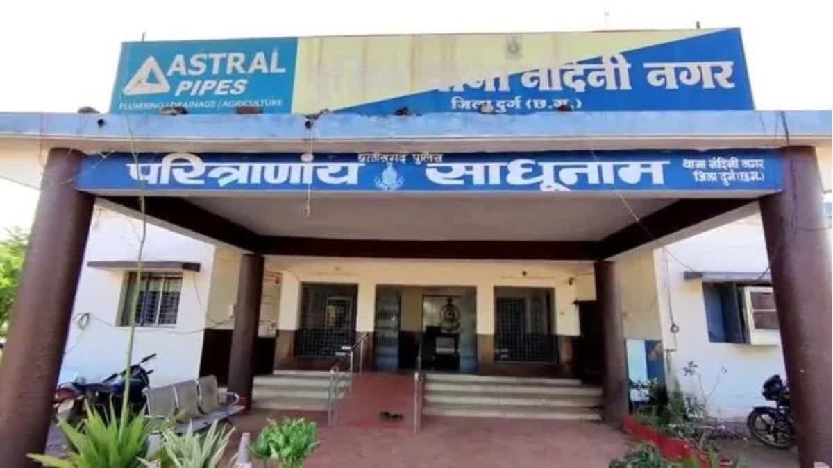 होली पर्व पर दुर्ग जिले के ग्राम डूमर में सरपंच एवं ग्रामीणों के मध्य जमकर मारपीट