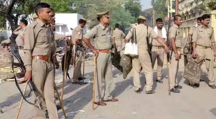पड़ोसन को लेकर भागा छोटा, मारा गया बड़ा, तैश में आकर लड़की वालों ने काट दी गर्दन