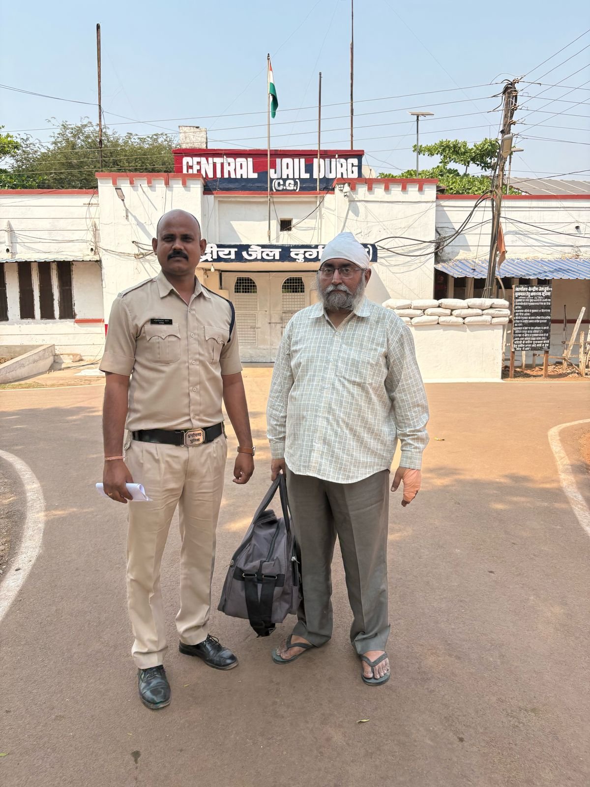 3 साल से फरार वारंटी को पुणे महाराष्ट्र से वैशाली नगर पुलिस ने किया गिरफ्तार