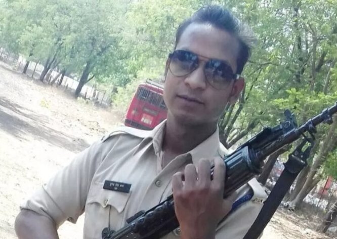 CG ख़बर : सड़क हादसे में आरक्षक की मौत, ड्यूटी पर जाते समय हुआ Accident CG ख़बर : सड़क हादसे में आरक्षक की मौत, ड्यूटी पर जाते समय हुआ Accident