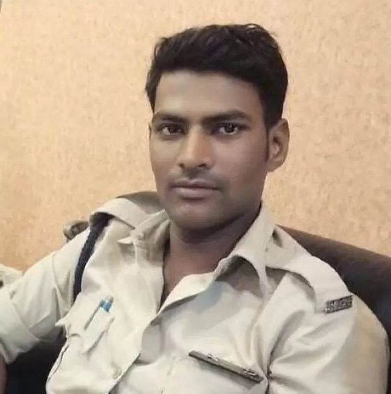 AICCU आरक्षक के ललित कबाड़ी से संबंध :   दुर्ग SP ने किया Suspend