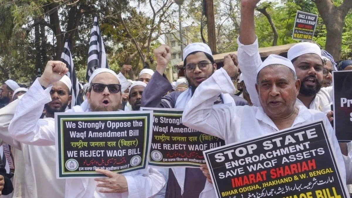 हिंदू ट्रस्ट में मुस्लिमों को मिलेगी एंट्री? ‘वक्फ बाय यूजर’ की संपत्ति डिनोटिफाई होगी?