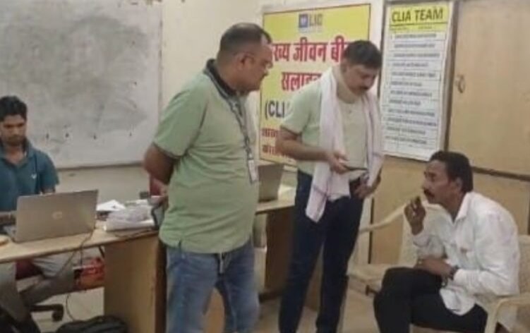 कोरबा में ACB की कार्रवाई, पटवारी रिश्वत लेते रंगे हाथों गिरफ्तार