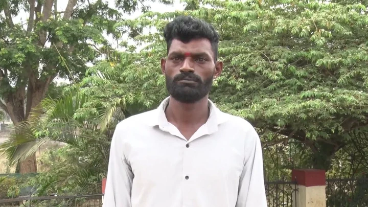 पत्नी की हत्या में काटी 2 साल जेल… 5 साल बाद वो बॉयफ्रेंड के साथ होटल में मिली पत्नी की हत्या में काटी 2 साल जेल… 5 साल बाद वो बॉयफ्रेंड के साथ होटल में मिली