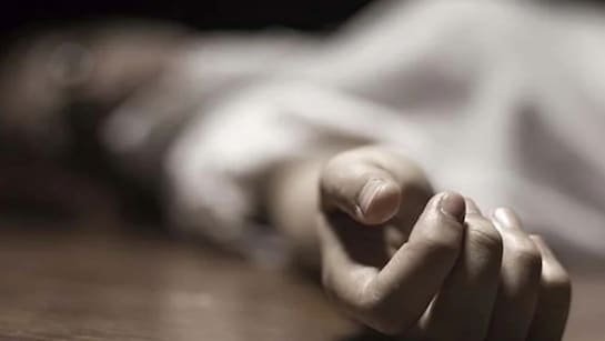 कर्नाटक में व्यक्ति ने पत्नी और दो बच्चों की हत्या करने के बाद आत्महत्या की