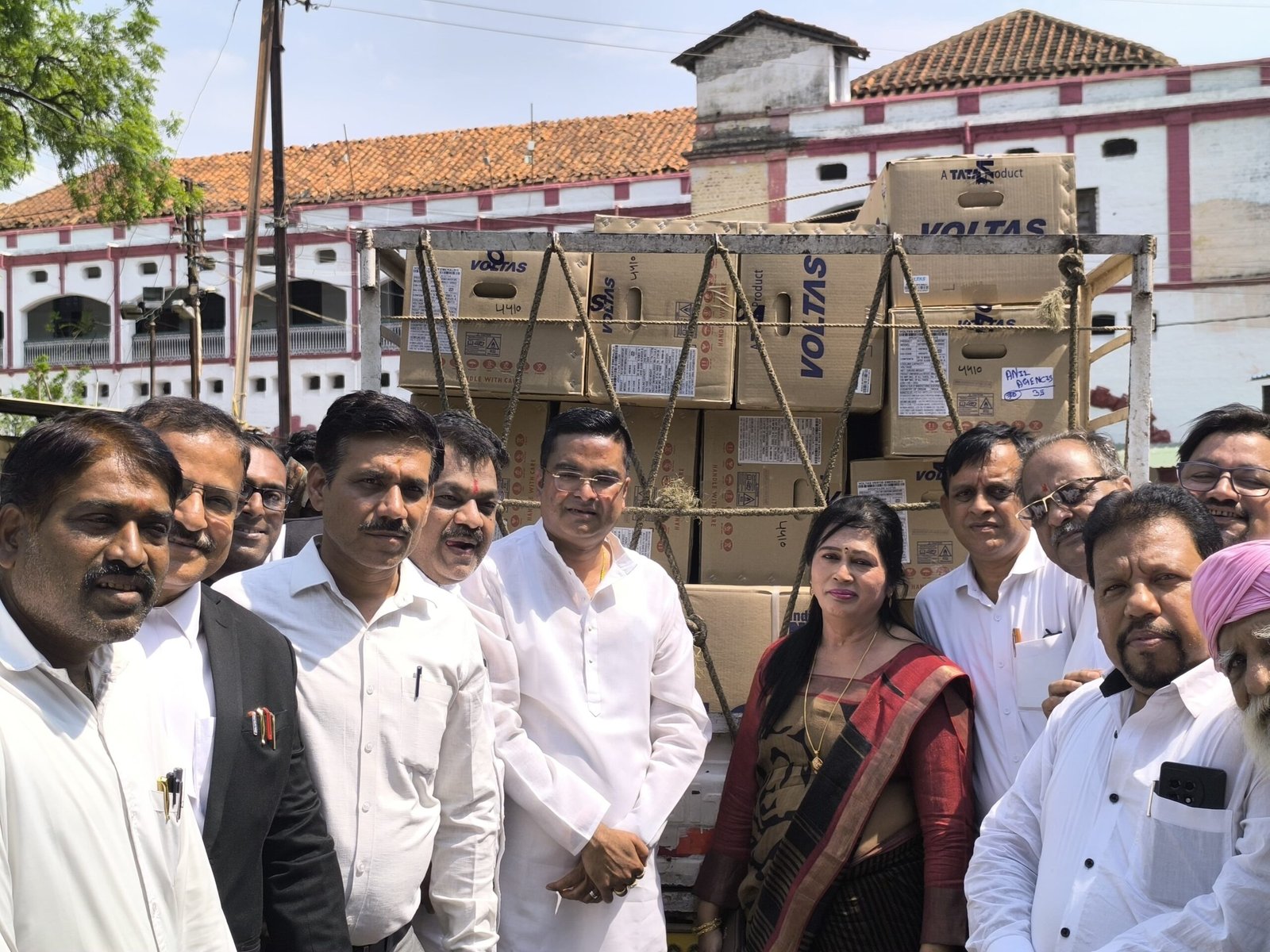वन नेशन वन इलेक्शन को अधिवक्ता संघ का समर्थन, वकीलों से घिरे MLA रिकेश का फौरी एक्शन