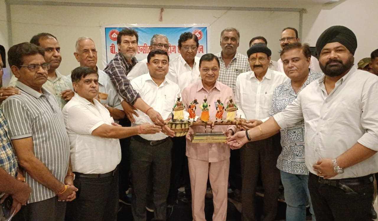 CM से मिल निर्यातकर का मुद्दा खत्म कराने का आश्वासन दिया उद्योग मंत्री देवांगन ने