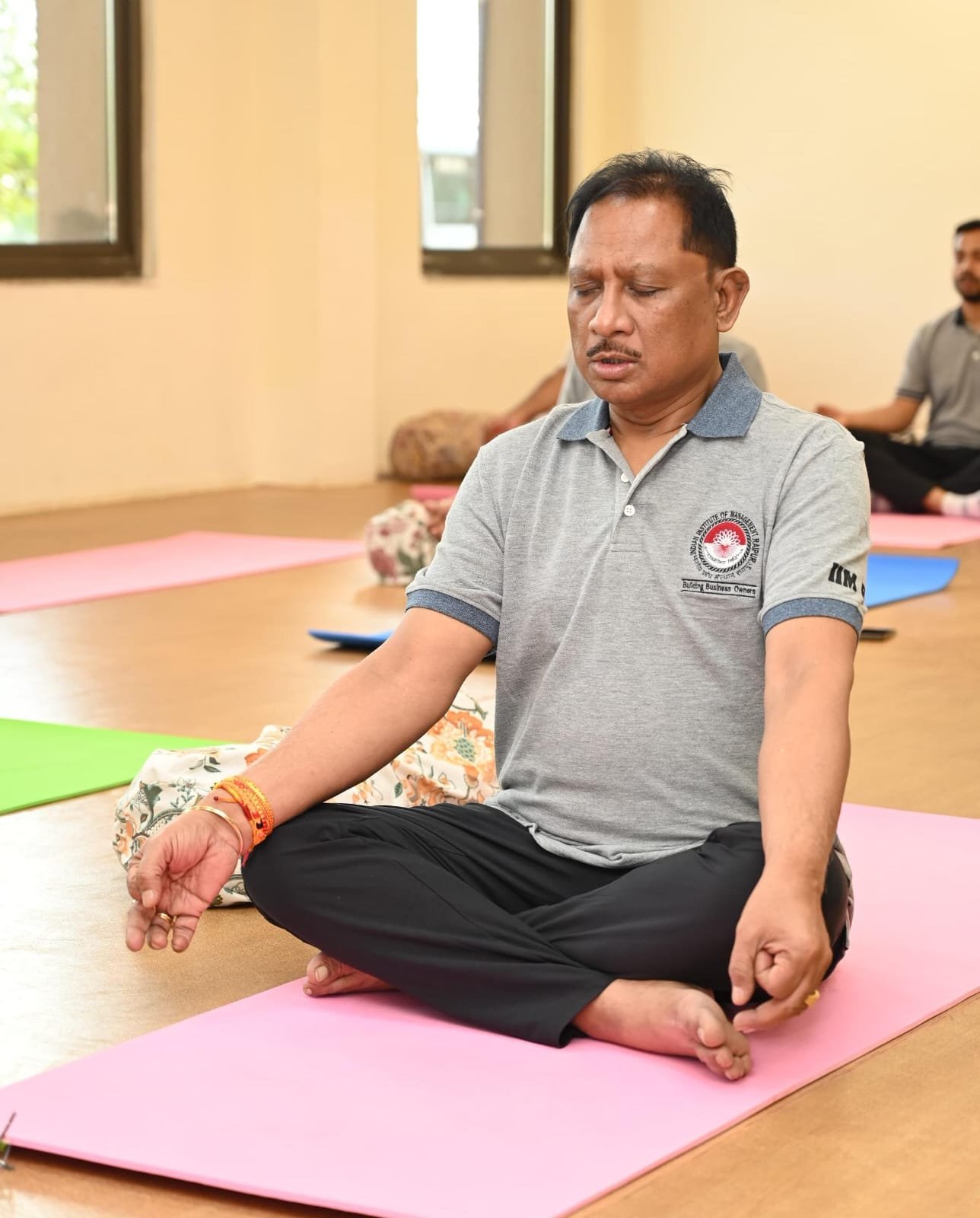 CM विष्णु देव साय ने चिंतन शिविर 2.0 के दूसरे दिन योग से की दिन की शुरुआत