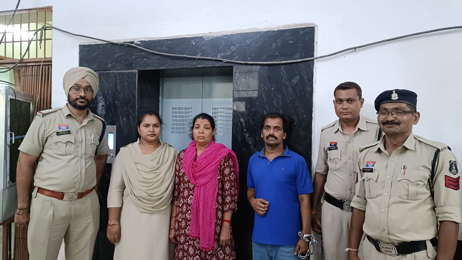 टूर एंड ट्रेवल्स संचालक व 5 से डेढ़ करोड़ की ठगी, आरोपी दम्पत्ति बालोद से गिरफ्तार