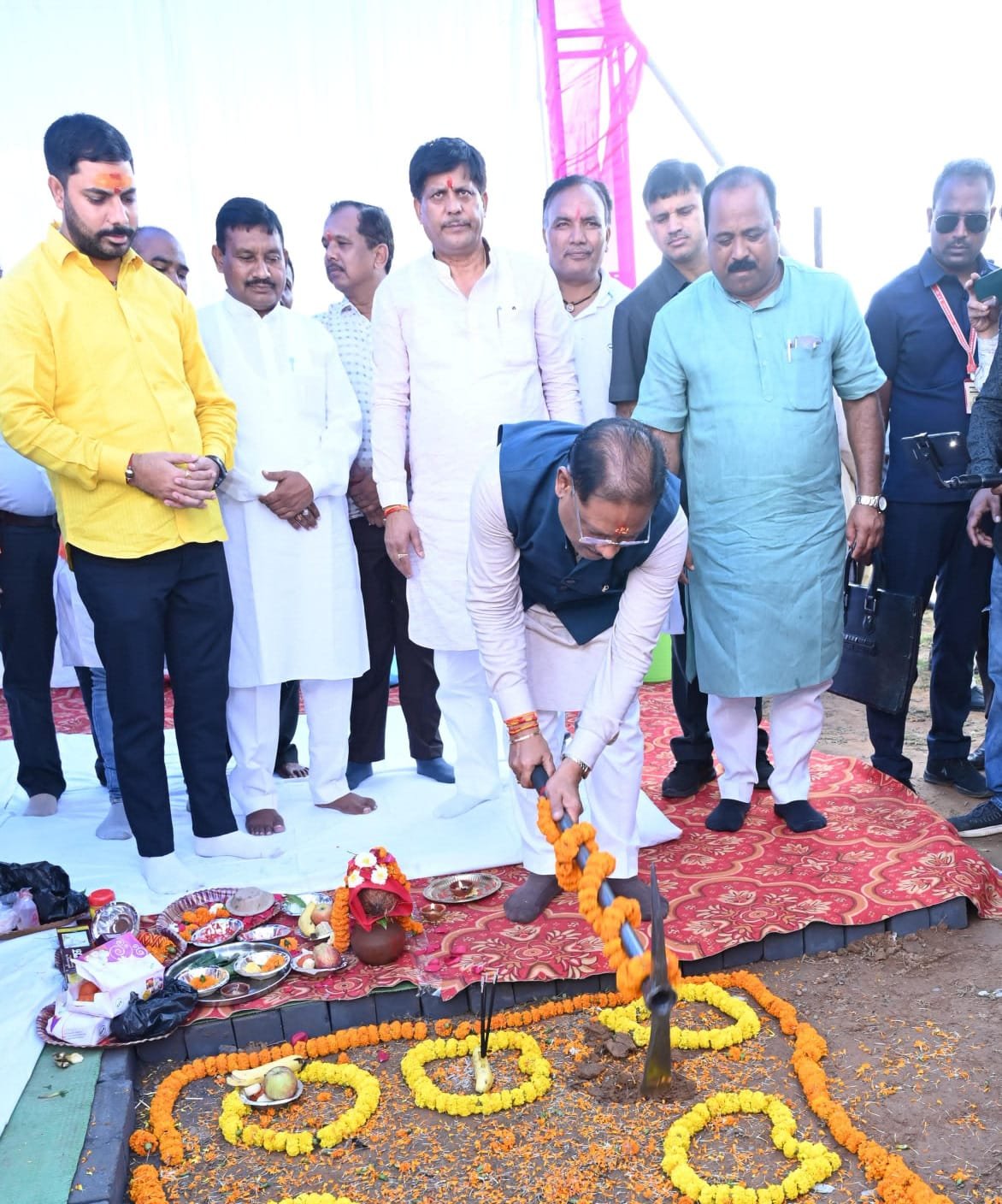 मुख्यमंत्री साय ने कुनकुरी में 250 सीटर नालंदा परिसर का किया भूमिपूजन