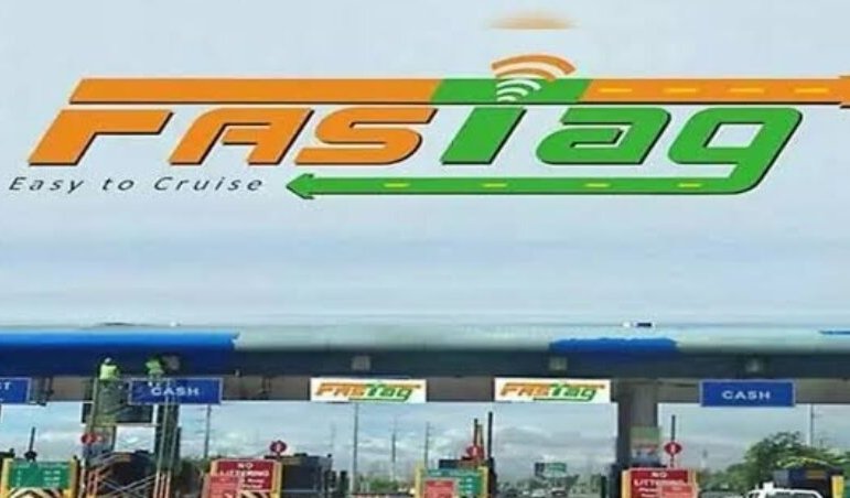 FASTag वार्षिक पास, अब साल भर टोल प्लाजा से करो आना जाना FASTag वार्षिक पास, अब साल भर टोल प्लाजा से करो आना जाना